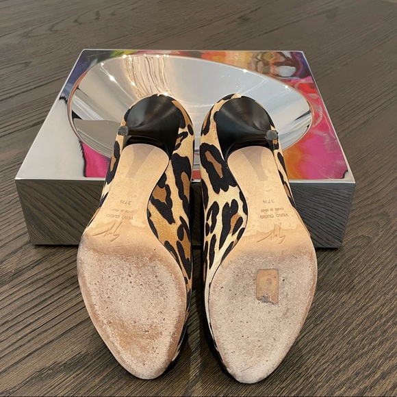 Giuseppe Zanotti Peep Toe Pumps - Picture 5 of 7